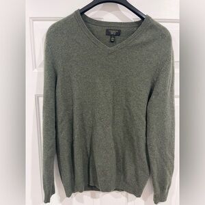 Men's Green V-Neck Sweater